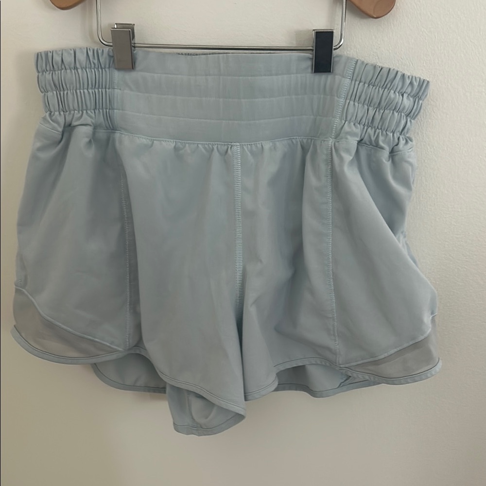 Lululemon Hotty Hot High-Rise Lined Short 2.5"